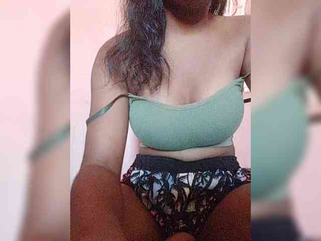 Mimie12 webcam