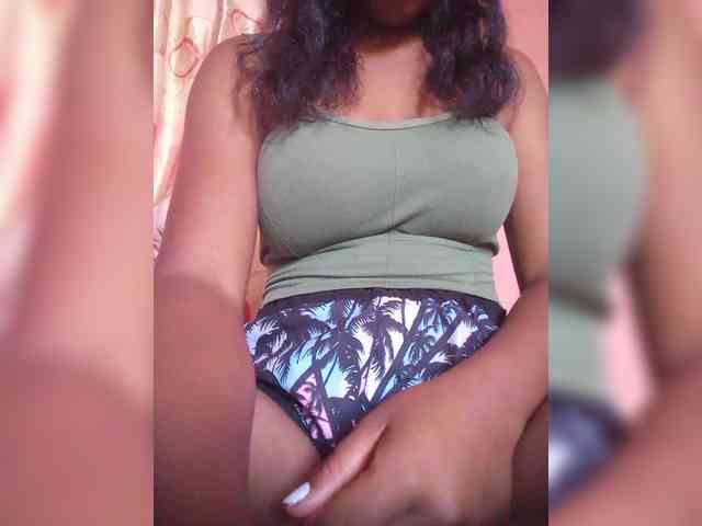 Mimie12 webcam
