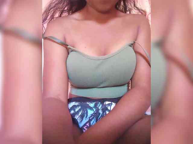 Mimie12 webcam