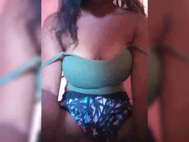 Mimie12 webcam