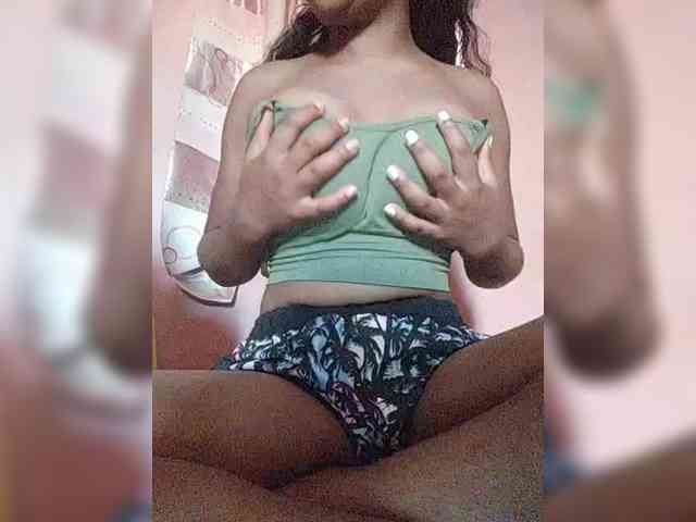 Mimie12 webcam