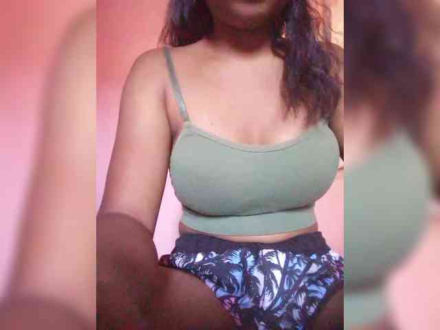 Mimie12 webcam