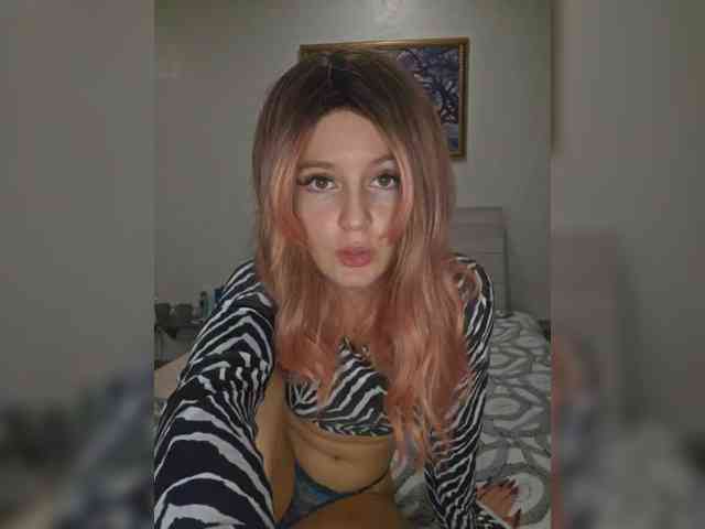 Leah-2 webcam