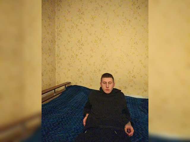 Entra en el chat con el modelo Lovi_Moment Lovi_Moment