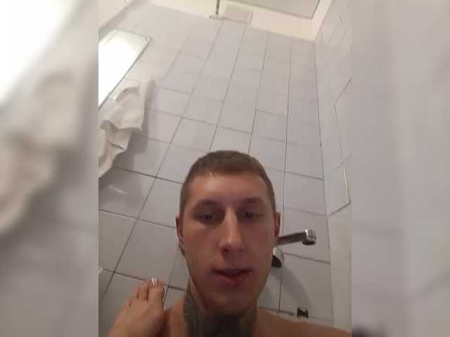 Vai a chattare su Lovi_Moment Lovi_Moment