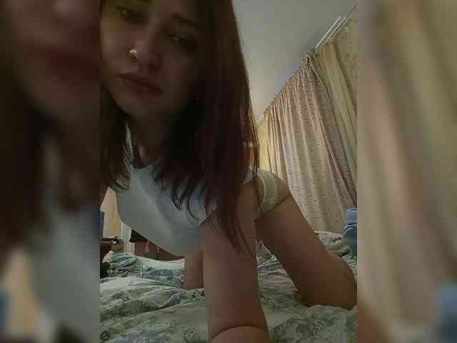Lovi_Moment webcam
