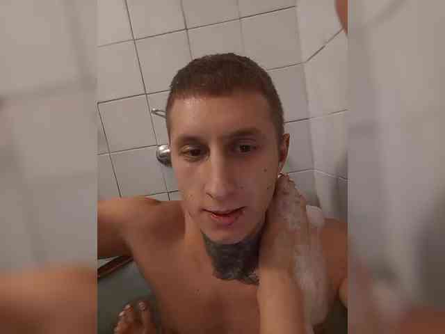 Lovi_Moment webcam