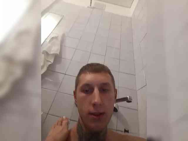 Lovi_Moment webcam