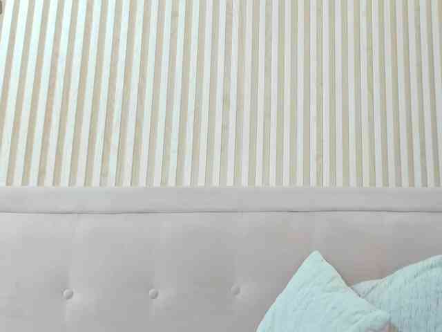 Samantha--kiss webcam