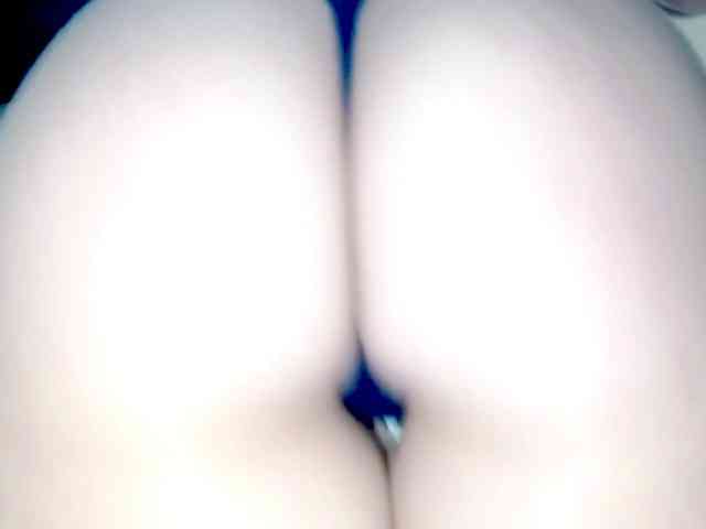PetiteIvoryqueens webcam