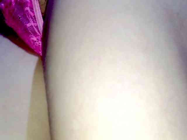 PetiteIvoryqueens webcam