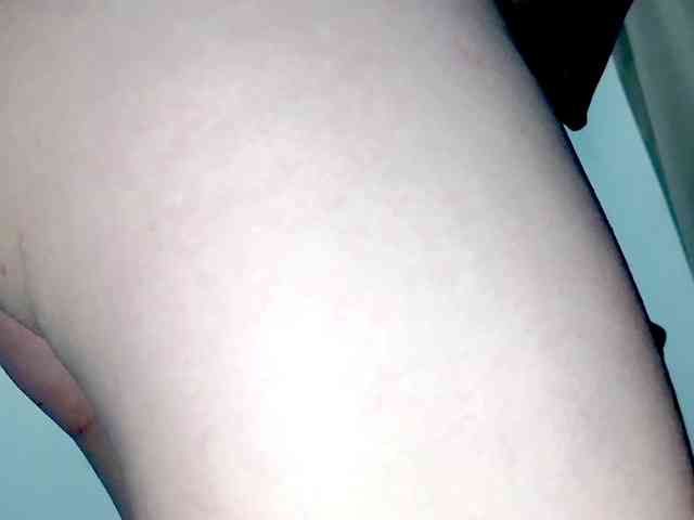 PetiteIvoryqueens webcam