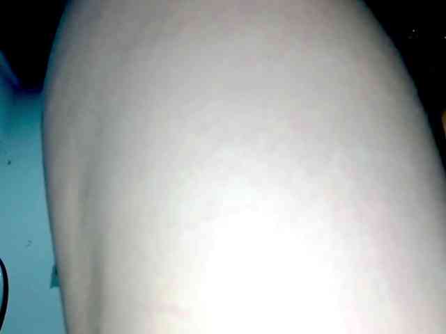 PetiteIvoryqueens webcam