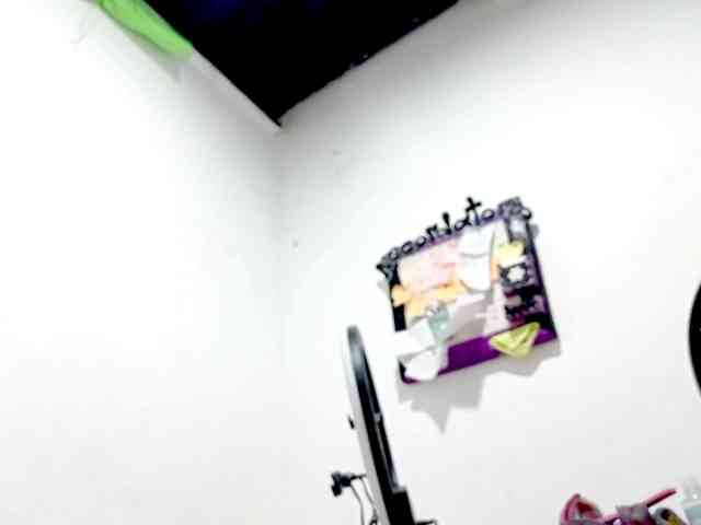 PetiteIvoryqueens webcam