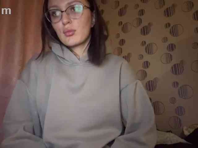 NikkiDon webcam
