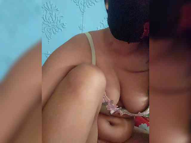 LisaAn1 webcam