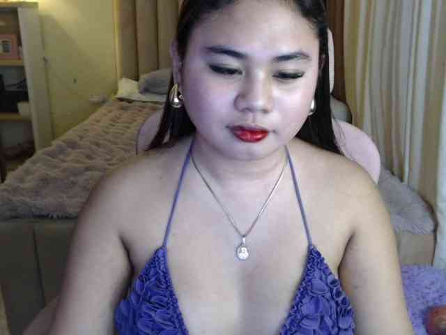 Urasianladyfox2xx webcam
