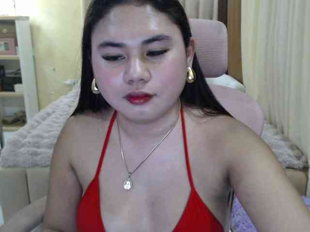 Urasianladyfox2xx webcam