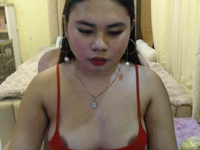 Urasianladyfox2xx webcam