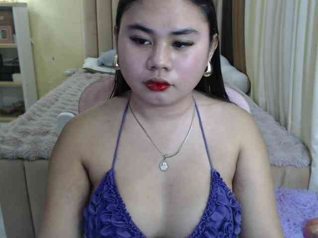 Urasianladyfox2xx webcam