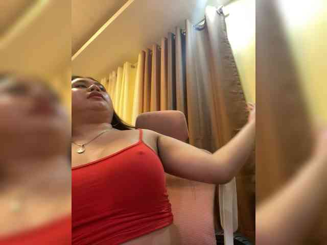 Urasianladyfox2xx webcam