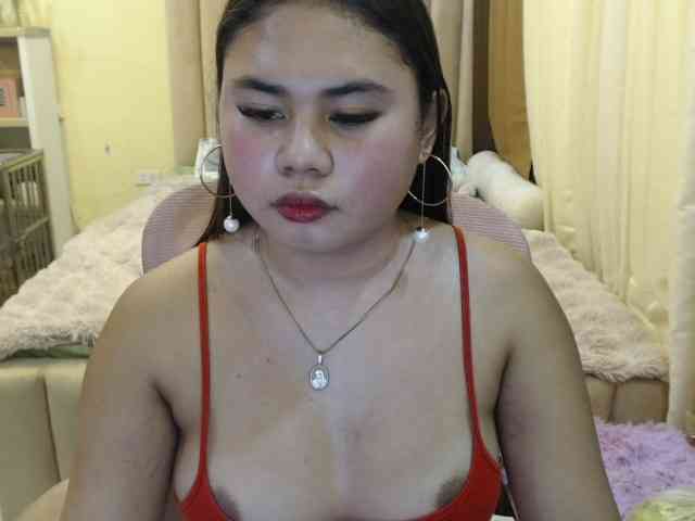 Urasianladyfox2xx webcam