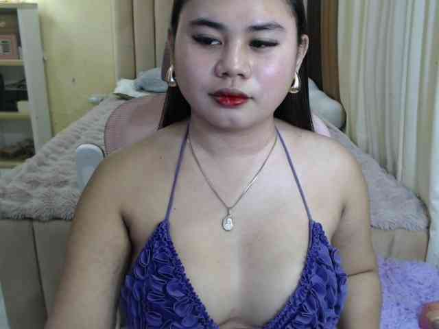 Urasianladyfox2xx webcam