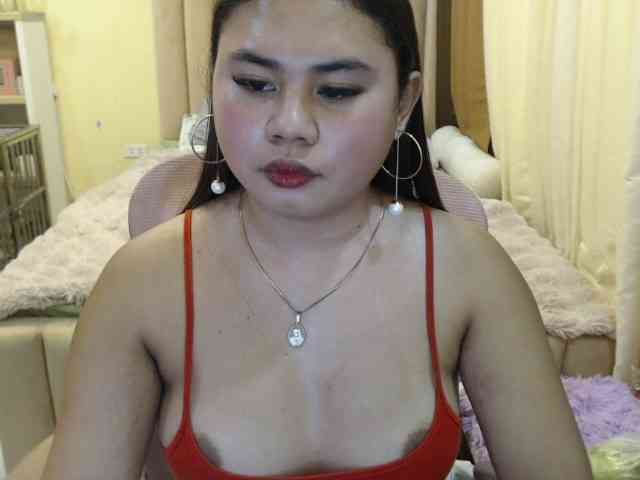 Urasianladyfox2xx webcam