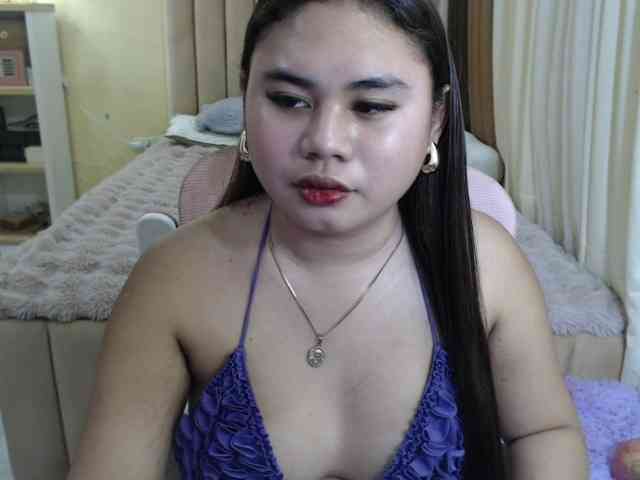 Urasianladyfox2xx webcam