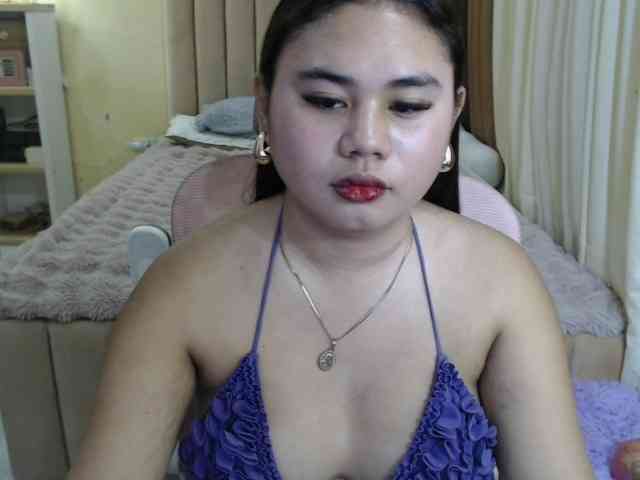 Urasianladyfox2xx webcam