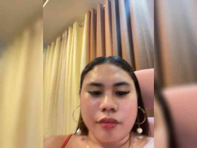 Urasianladyfox2xx webcam