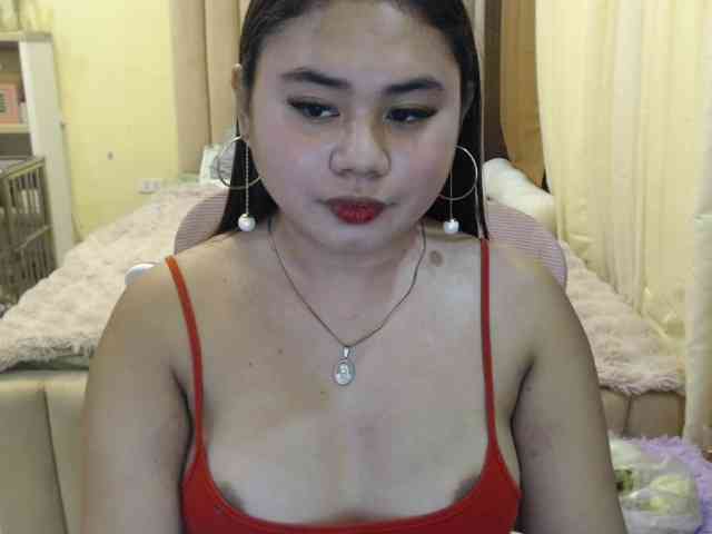 Urasianladyfox2xx webcam