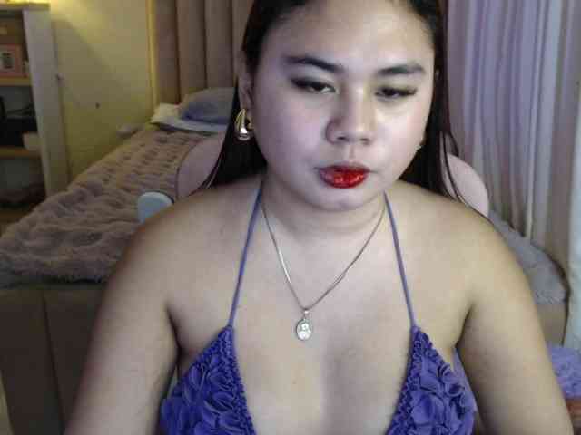 Urasianladyfox2xx webcam