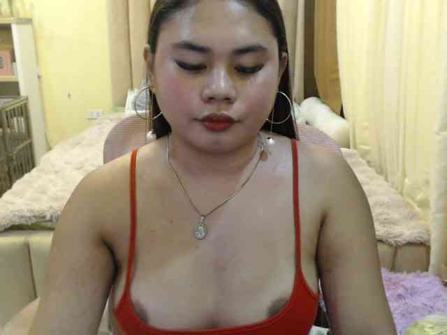 Urasianladyfox2xx webcam