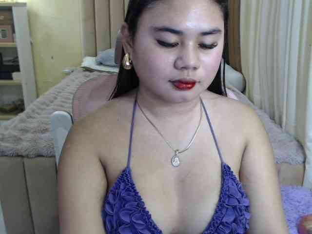 Urasianladyfox2xx webcam