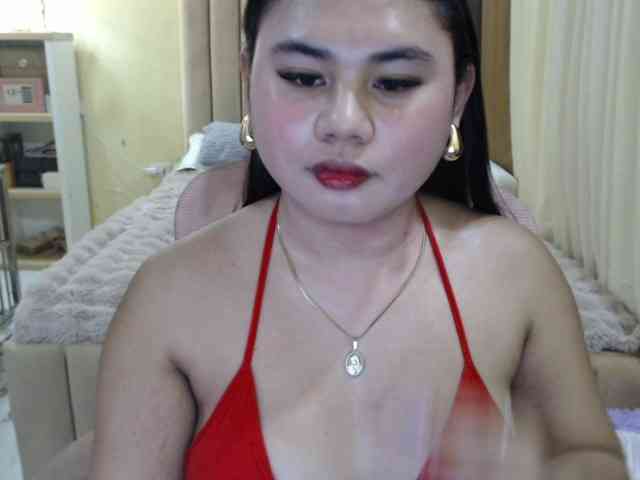 Urasianladyfox2xx webcam