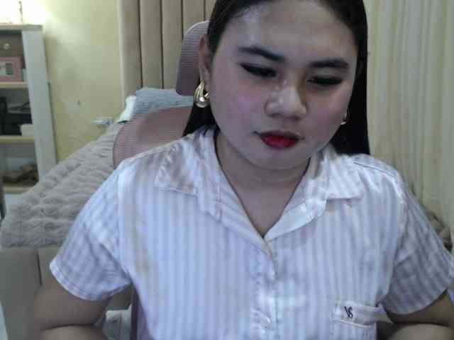 Urasianladyfox2xx webcam