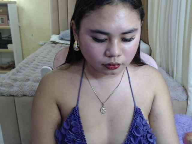 Urasianladyfox2xx webcam