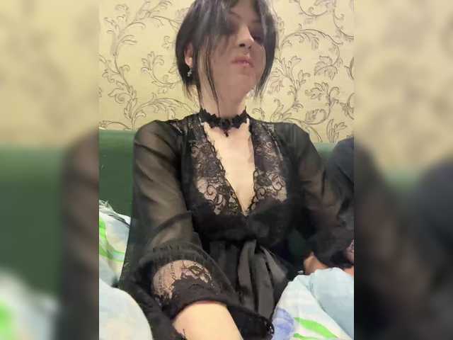 Entra en el chat con el modelo CherryBaby-1 CherryBaby-1