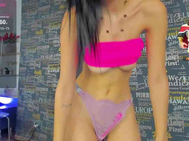 DemmiLove webcam
