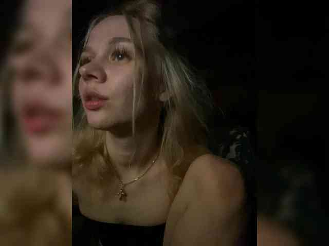 Lollyybaby webcam