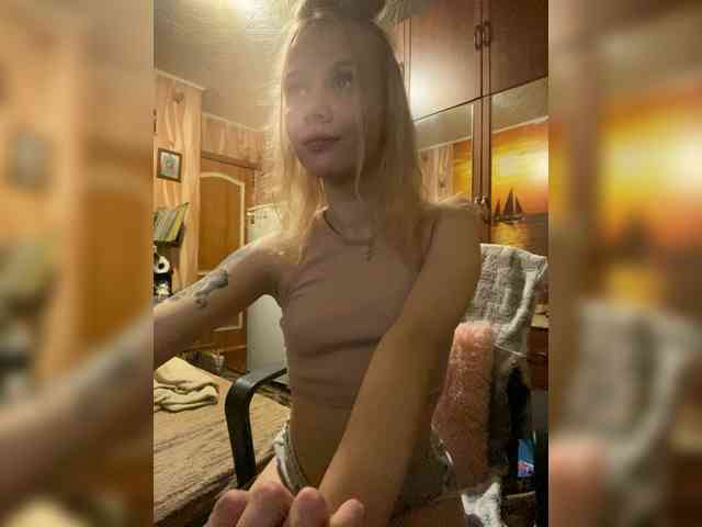 Lollyybaby webcam