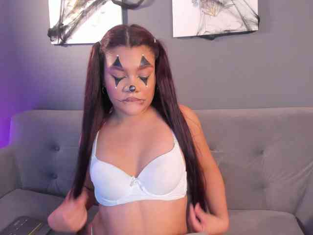 esmeraldasmith webcam