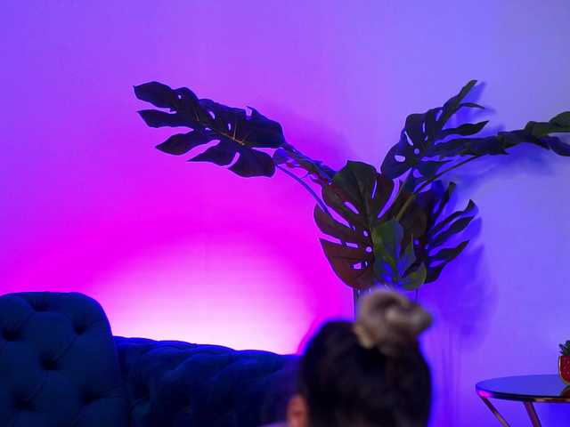 Entrez le videochat erotique avec le
modèle MaddieBryggs MaddieBryggs