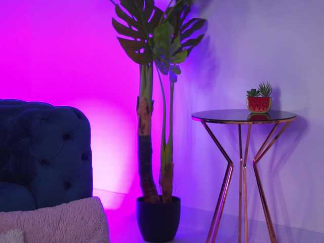 Gratis Live Sexcam mit MaddieBryggs MaddieBryggs