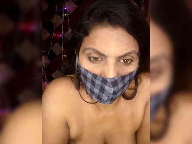 Olivia69 webcam