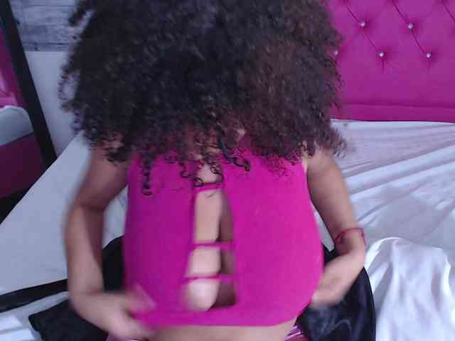 Bignaturalboobs webcam