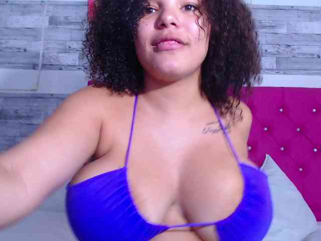 Bignaturalboobs webcam