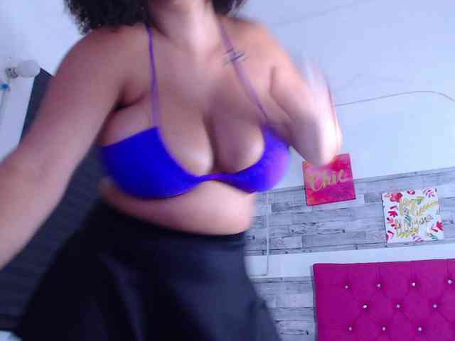 Bignaturalboobs webcam