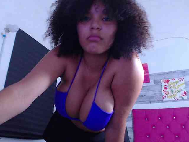 Bignaturalboobs webcam